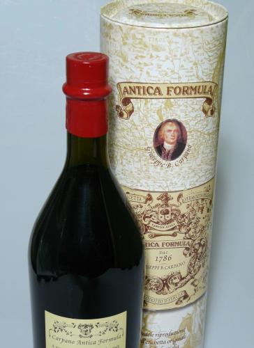 キング・オブ・ヴェルモット Carpano Antica Formula 1L Tube(筒缶)入り