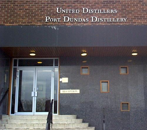 消滅蒸留所 Port Dundas 25年 2000 バーボンバーレル樽熟成